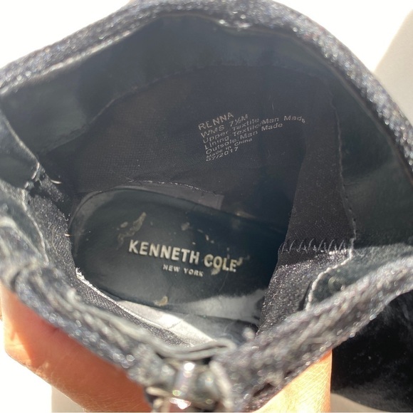 Black Velvet Kenneth Cole ankle boots size 7.5 - Picture 8 of 8